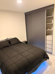 Habitación privada con baño privado se comparten áreas comunes