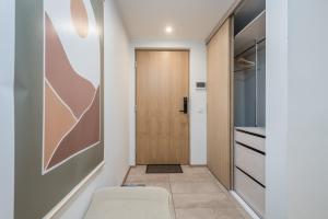 Cozy City Center Apt with Desk - Steps to Old Town