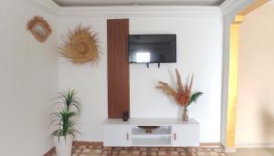 charming small villa with garden near to the beach