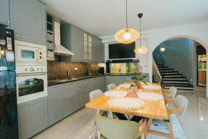 Therme - Corbeanca by The Lake Luxury Villa