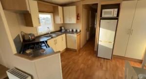 Great 8 Berth Caravan At Seawick Holiday Park, Ref 27006Sw