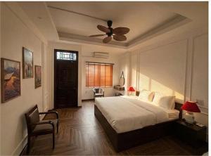 Ha Giang Peak Home - Hostel & Motobike - Jeep Tours