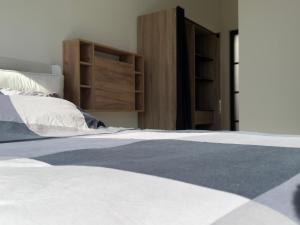 Studio Neuf avec Jardin Climatisation Smart TV, Nantes