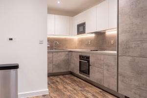 Round The Clock Bookings - Wharf 1NE