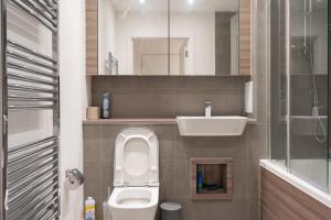 Round The Clock Bookings - Wharf 1NE