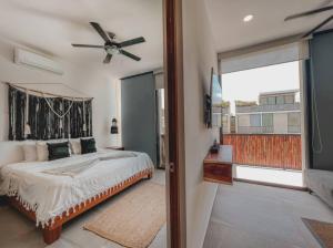 Luxury Penthouse 3BR with Private Pool & Rooftop La Veleta