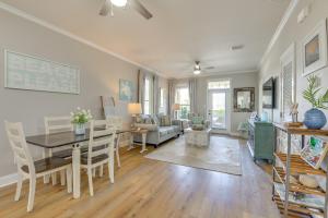 Less Than 1 Mi to Beach 30A Escape with Bikes and Pool Access