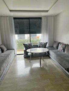 Trés Belle Appartement Dans Un Endroit Calm