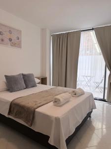 Amplio apto en Laureles-Estadio para 8 personas cerca a la 70