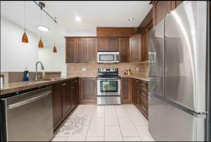 3 bedrooms 2 bathrooms