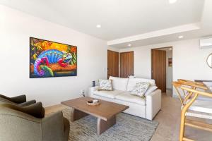 Luxury 2BD Cabo Penthouse - Private Rooftop Pool