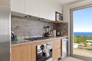 Luxury 2BD Cabo Penthouse - Private Rooftop Pool