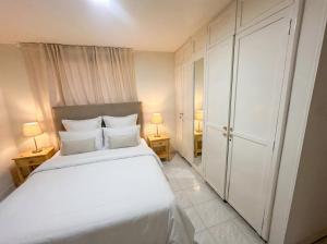 Amplio Apartamento 3 Habitaciones en San Fernando - 201