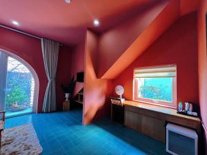 Rose Hill Retreat Garden