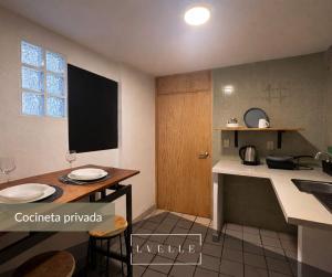 Centrica Habitacion en Casona Colonial- 7