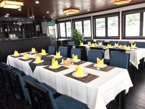 Garden Legend Cruise