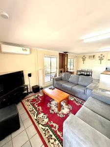 Cozy Wongulla Shack for up to 5 guests
