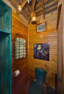 Macaw Bungalows & Treehouses