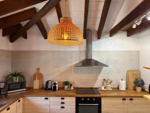 Villa Trompetilla & Casa Cactus Luxury Wellness Villa with Pool, Yoga Studio & Hammam for 20p in Montes de Málaga 40 min to Malaga city