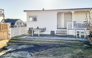 Beautiful Home In Varberg With House Sea View