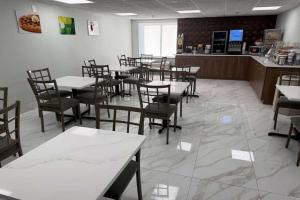 Wingate by Wyndham Livonia