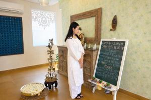 Yog Niketan By Sanskriti
