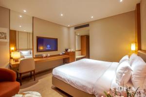 Purple Elephant Luxury Business Hotel