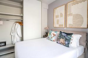 Inna Suite luxury apartment in the center