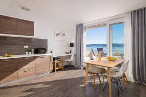Luxury Apartment Jolara - With Heated Pool - Deluxe Suite 18