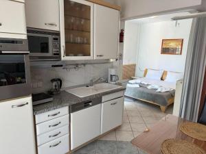 Azzuro View Villa beach front villa in Paleo Tsifliki