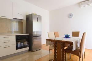 Apartment Biljana with terrace