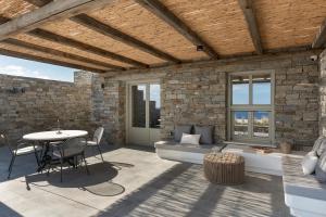 Lolantonis - 3BR Sea View & Infinity Pool - Thymari