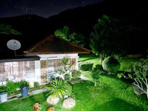 Mountain Front Family Home For 5, 3 adults 2 kids Rare Birds, Bikes