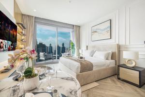 37th Floor & Stunning Burj Khalifa View