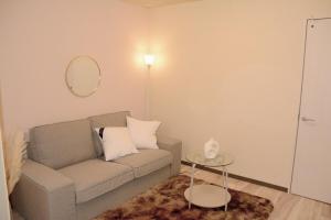桃谷1丁目テラスハウスWalking distance to Osaka Korean Town Accommodates up to 10 guests