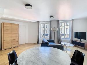 Montmartre, opposite Amélie Poulains grocery store!