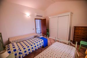 By Casamerina, Melezzole house with private pool & great views