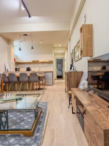 AS Monastiraki Apartment 1B