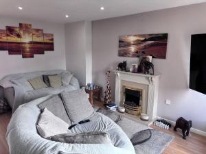 Private Double Bed Bathroom Hydro Pool Part share home with host