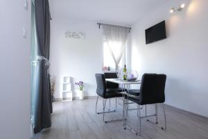 Privilege Pool Apartments