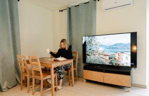 Casa Galya with private patio by GardaDoma