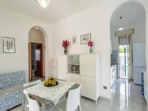 Semi-Detached Home with Private Garden