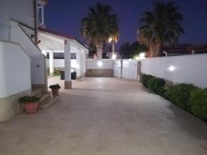Semi-Detached Home with Private Garden