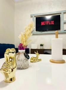Cosy Designer Apartment Top Airport Location