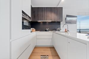 Beach Break - family friendly apartment by the sea