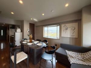 Grandeur by b hotel - Bright Riverside Apartments Walk to Peace Park