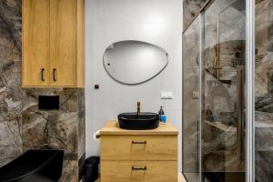 Mokotów Superior Living Apartment by BookingHost