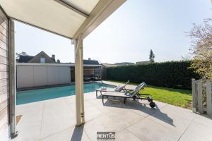 Villa T’Uzetje – villa with pool in Oostduinkerke