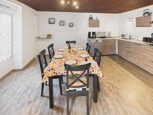 Maison pour 6 proche port, commerces et plages