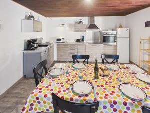 Maison pour 6 proche port, commerces et plages